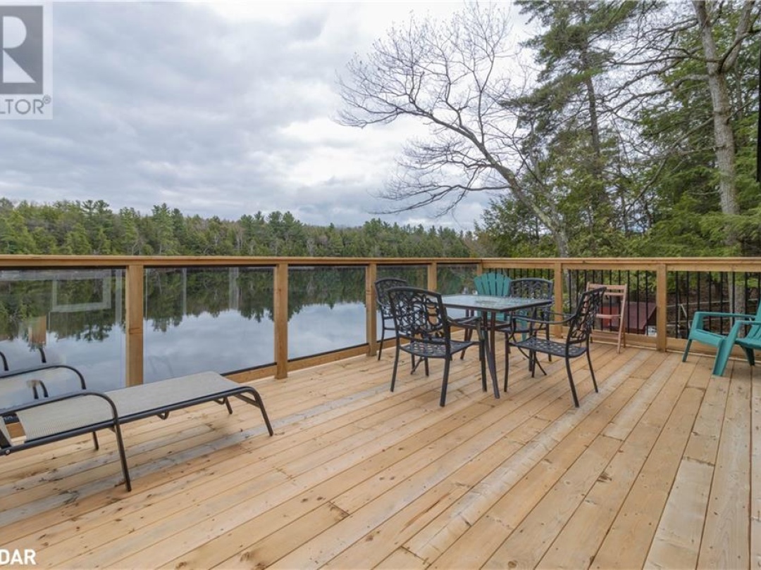 203 Healey Lake Water Road, Healey Lake