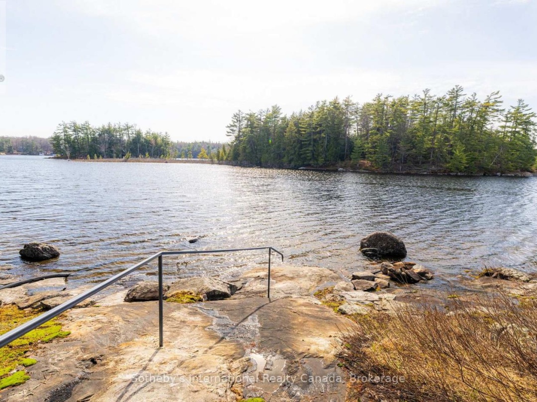 1-1076 BIRCH POINT ROAD, Lake Muskoka