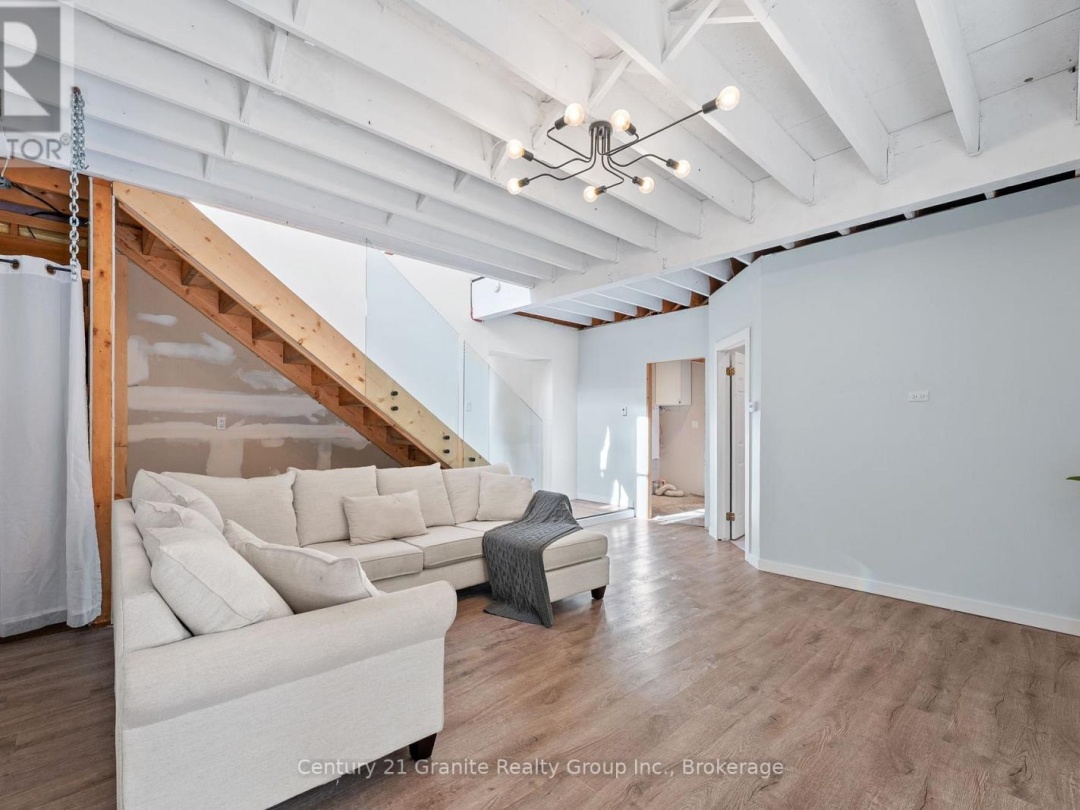 1126 RICE ROAD, Minden Hills (Snowdon)
