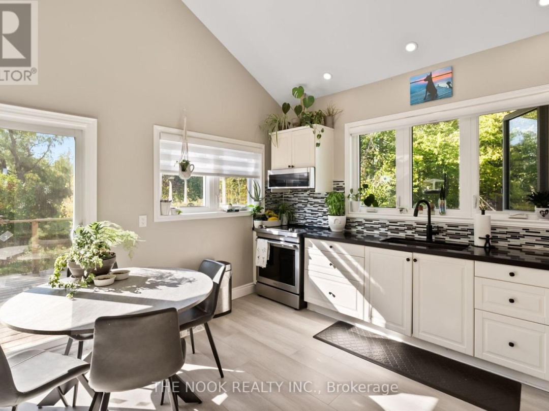 46 MCGUIRE BEACH ROAD, Kawartha Lakes (Carden)