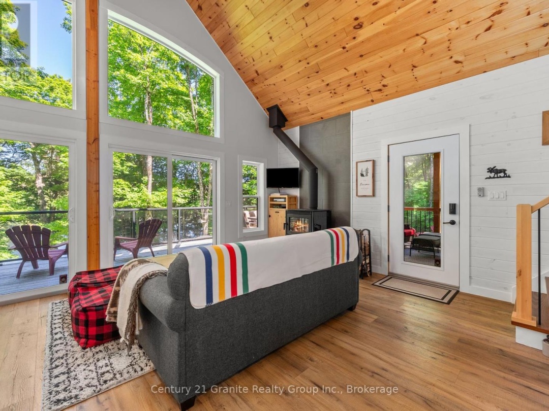 1577 RUGGED LANE, 
