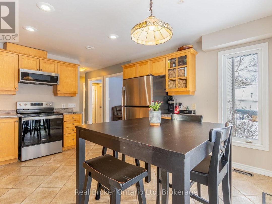 9 BOYD CRESCENT, Oro-Medonte (Moonstone)