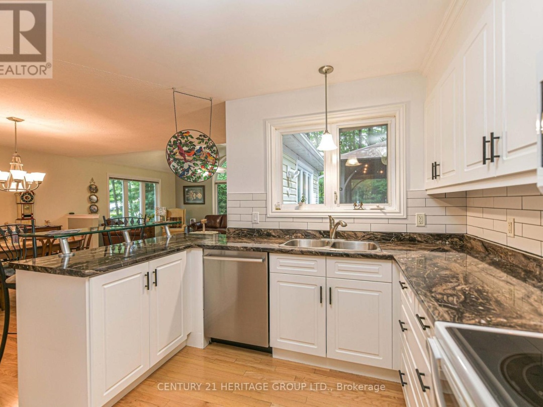 130 HEDGEWOOD LANE, Gravenhurst (Muskoka (S))
