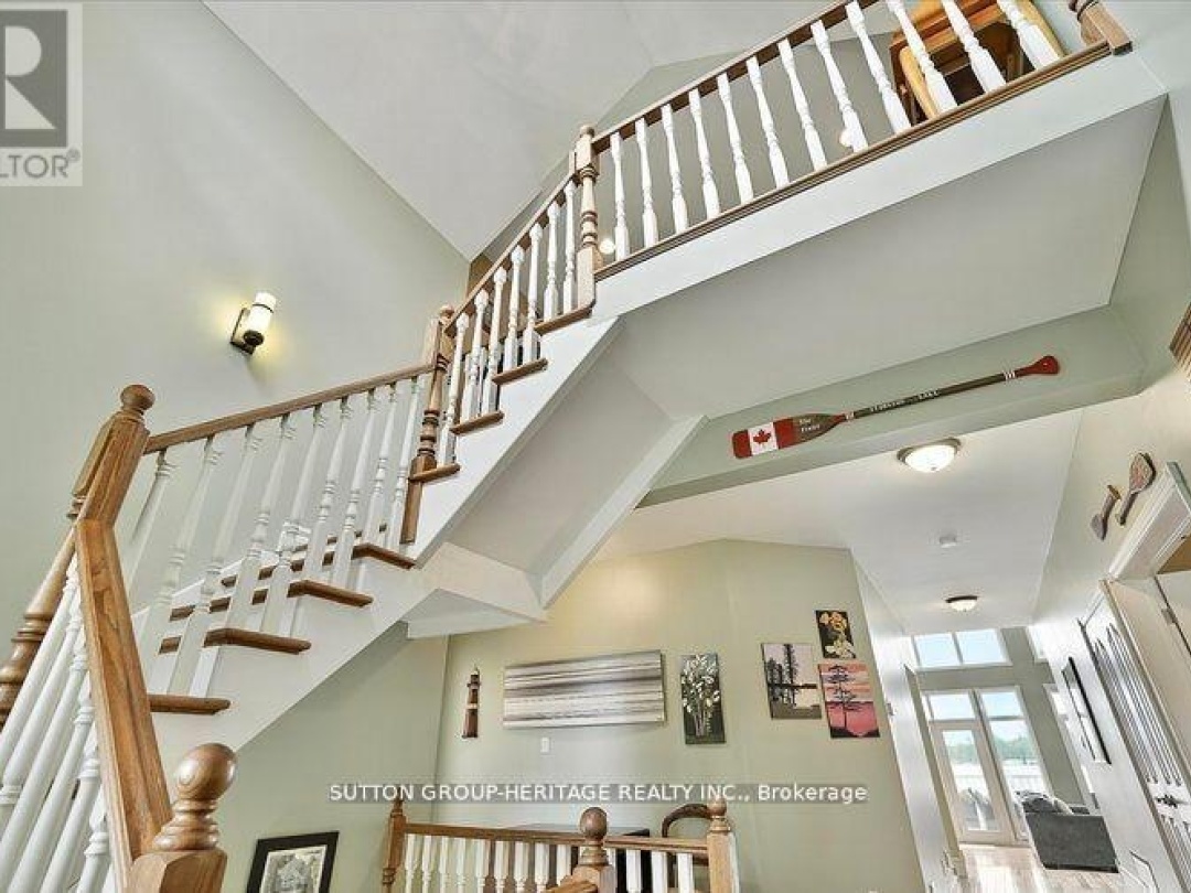 400 FRONT STREET W, Sturgeon Lake