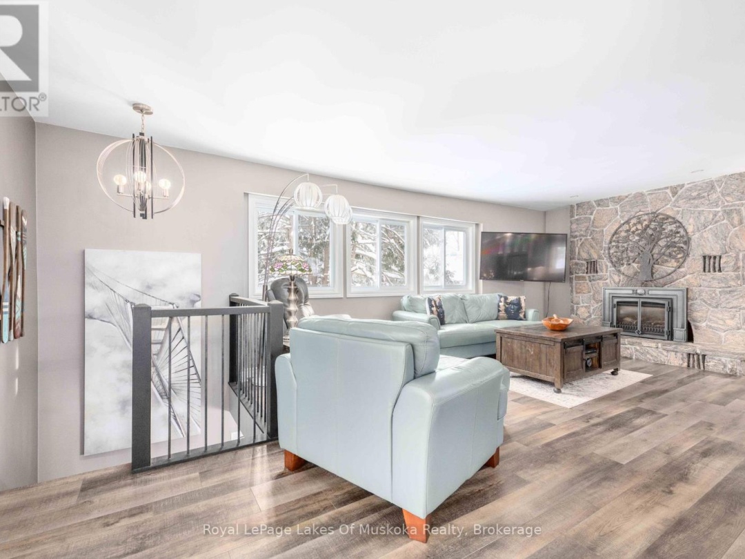 256 WOODLAND DRIVE, Huntsville (Chaffey)