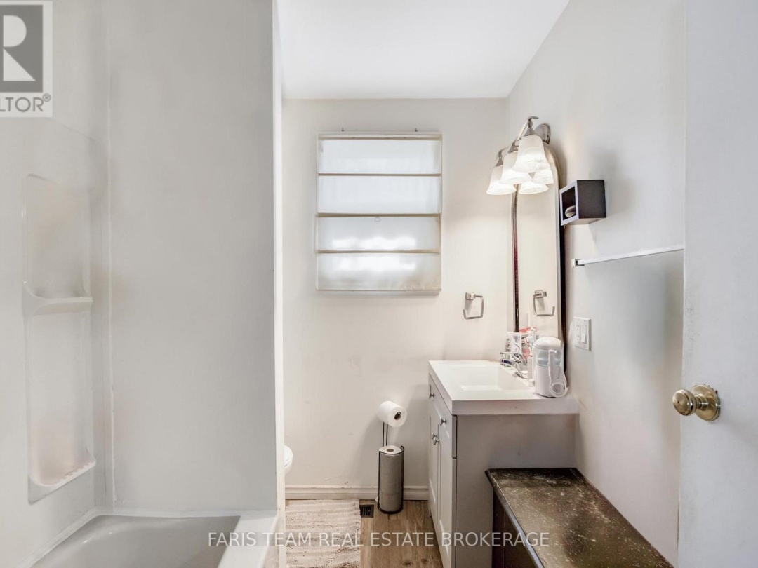 179 JOHN STREET, Tay (Victoria Harbour)