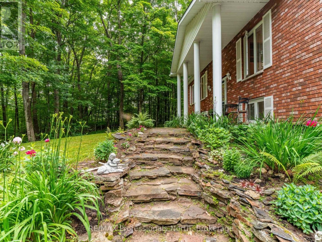 1277 HORSESHOE LAKE ROAD, 