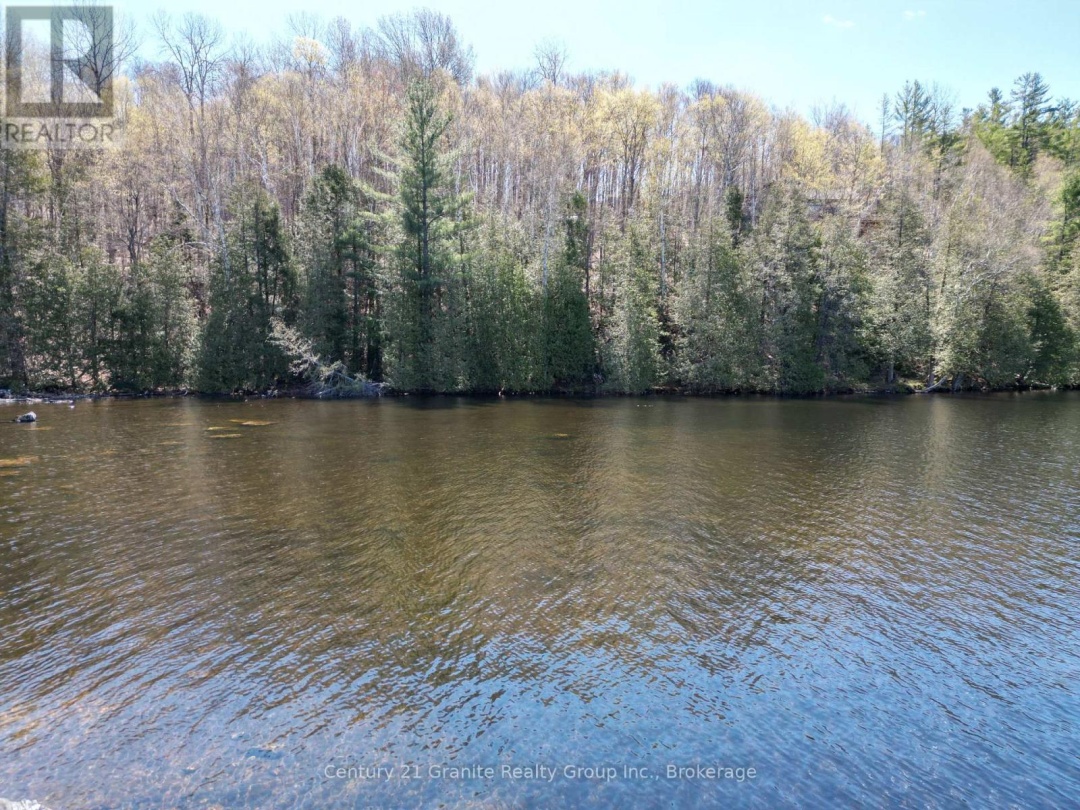1325 ANDEK TRAIL, Salerno Lake