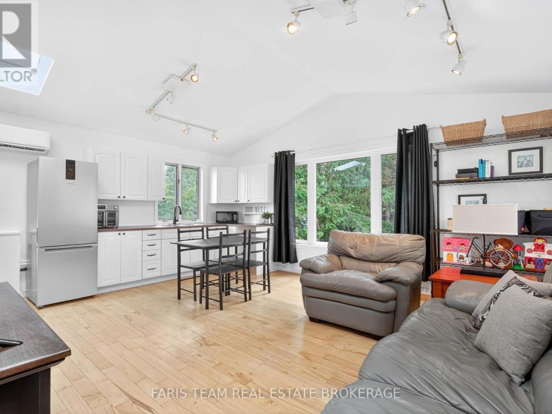 238 ROBINS POINT ROAD, Georgian Bay