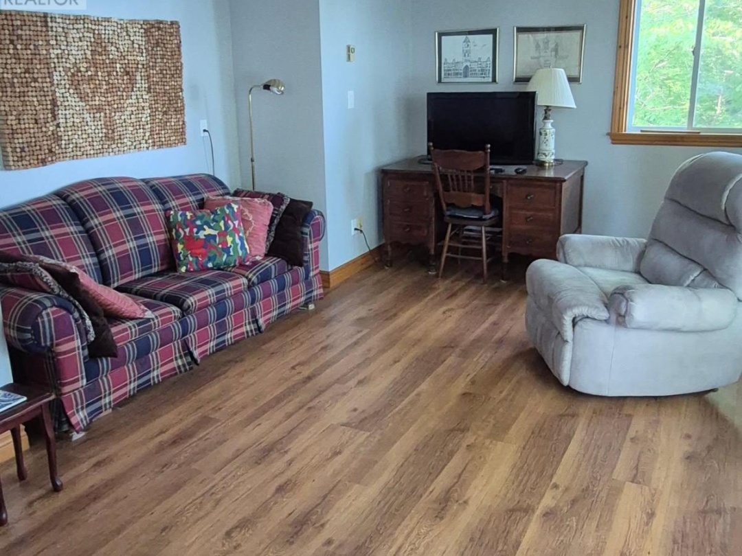 98 MCLEISH DRIVE, 