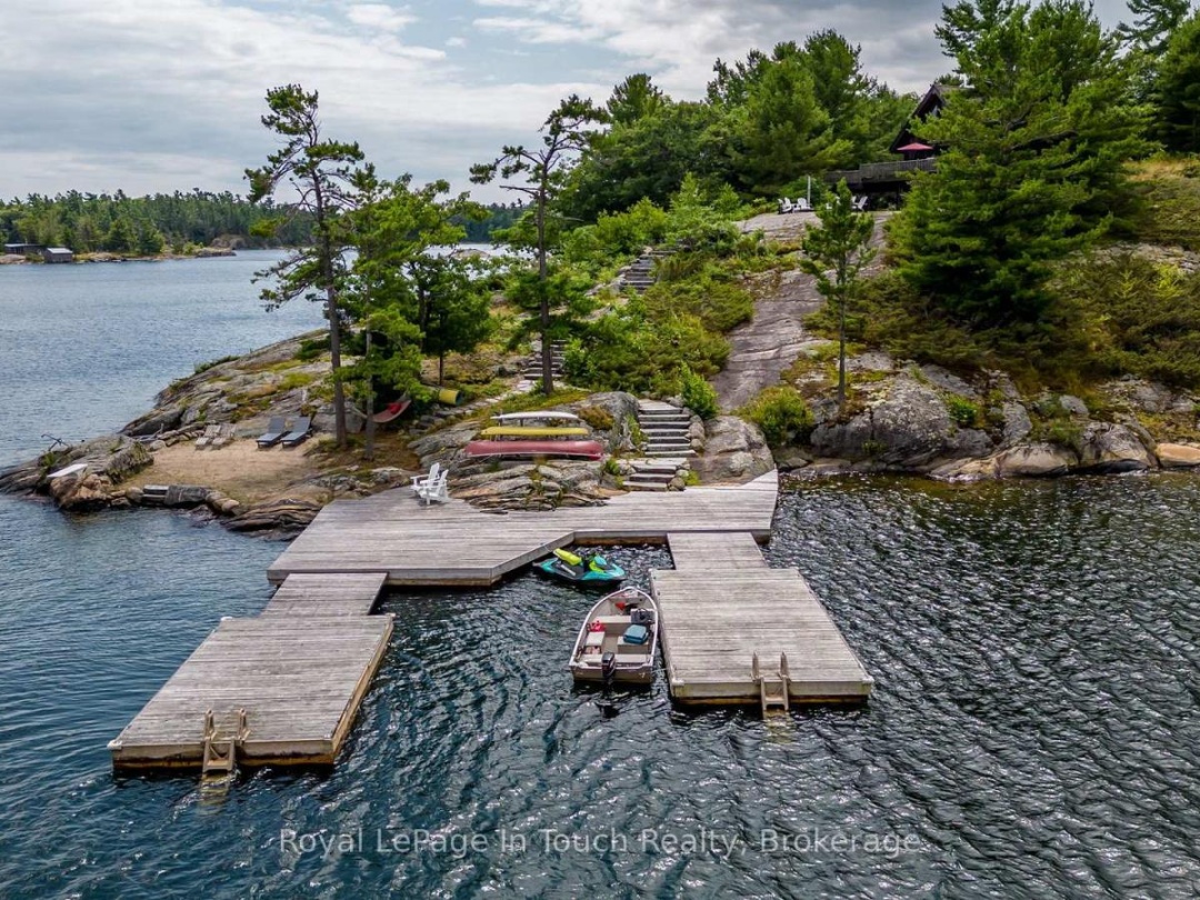 8 B686 DERBYSHIRE, Georgian Bay