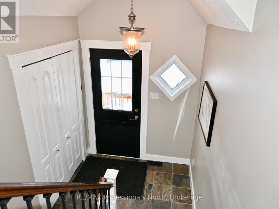 351 CHUB LAKE ROAD, Huntsville (Brunel)
