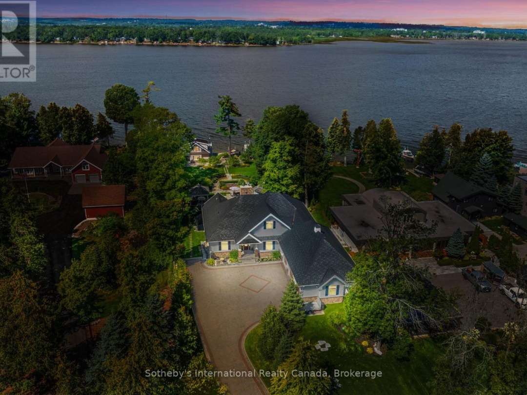 153 CREIGHTON STREET S, Lake Simcoe