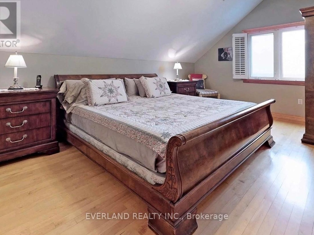 24940 THORAH PARK BOULEVARD, Lake Simcoe