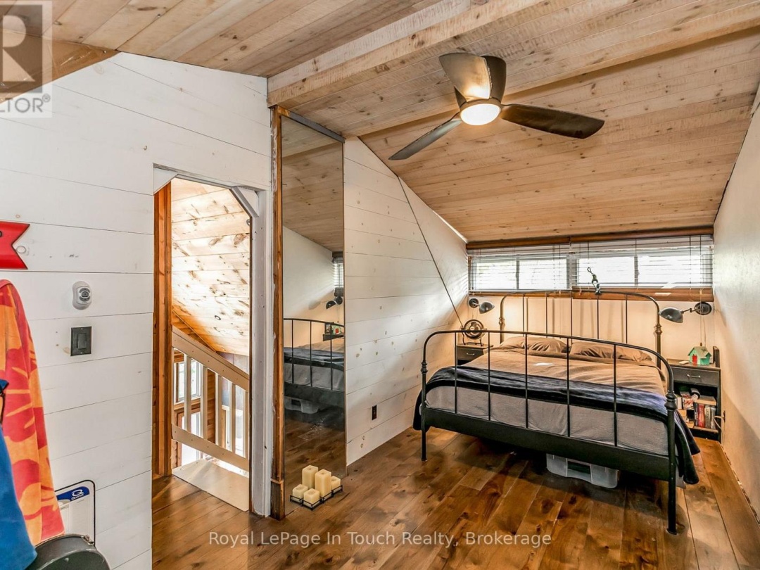 8 B686 DERBYSHIRE, Georgian Bay