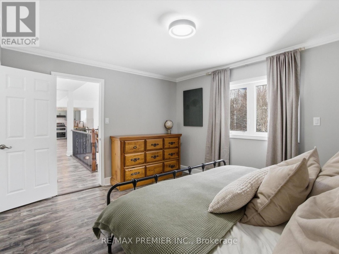 1131 SPRINGDALE PARK ROAD, North Branch Muskoka River