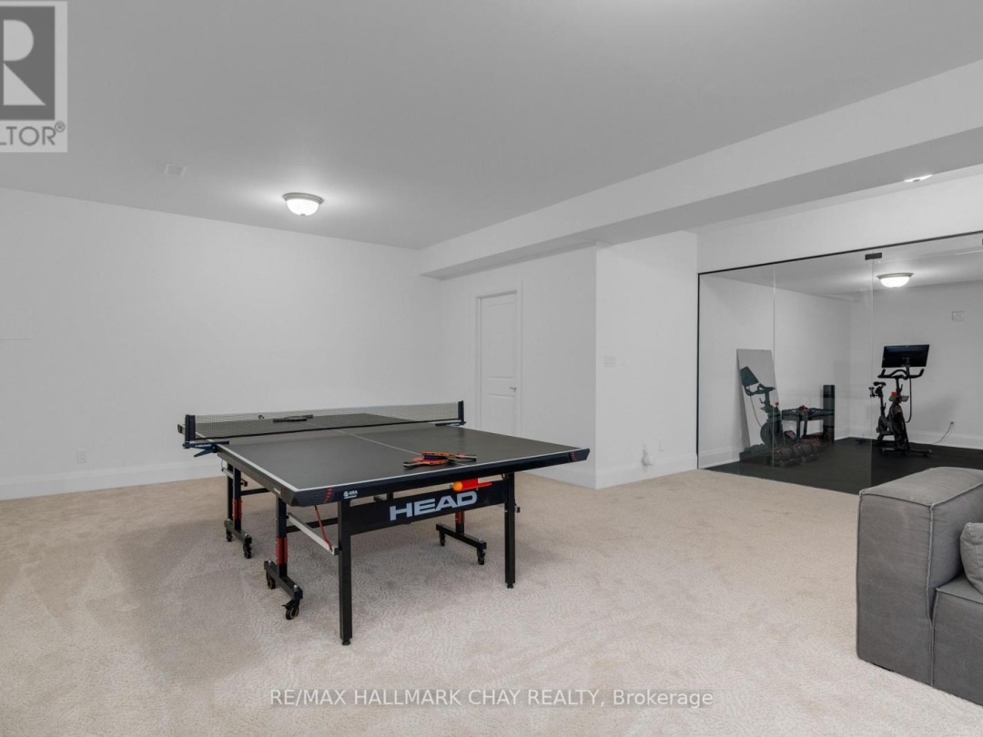 72 GEORGIAN GRANDE DRIVE, 