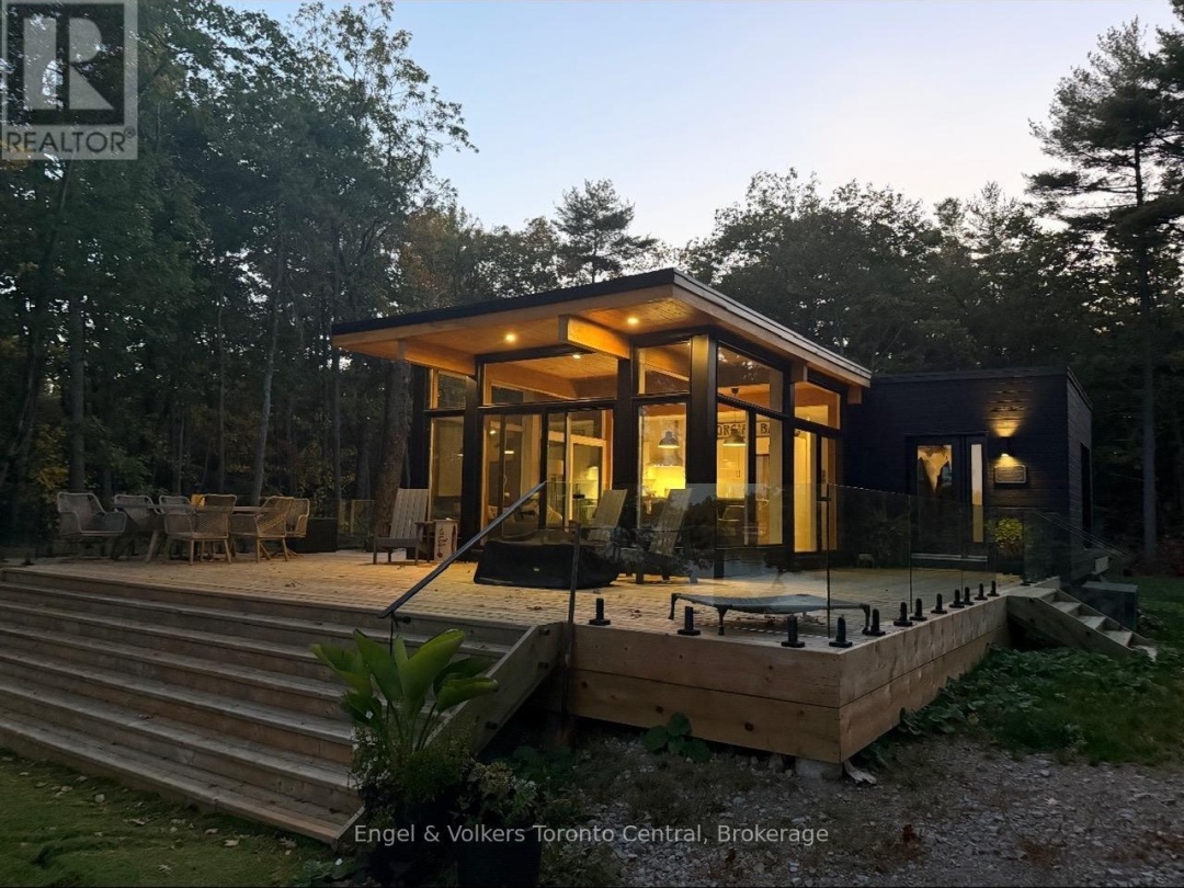736 2190 ISLAND, Georgian Bay