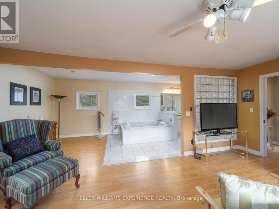 1936 PENINSULA POINT ROAD, 