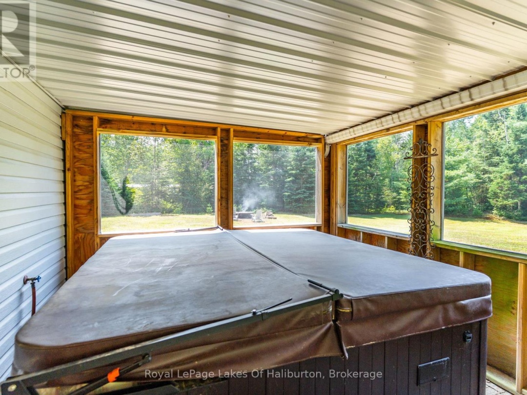 1030 SAWDUST ROAD N, Minden Hills (Snowdon)