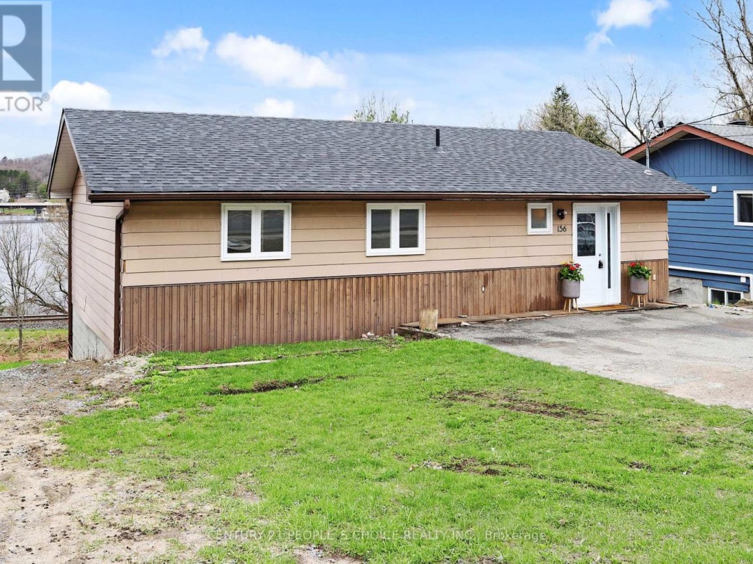 156 MAIN STREET W, 