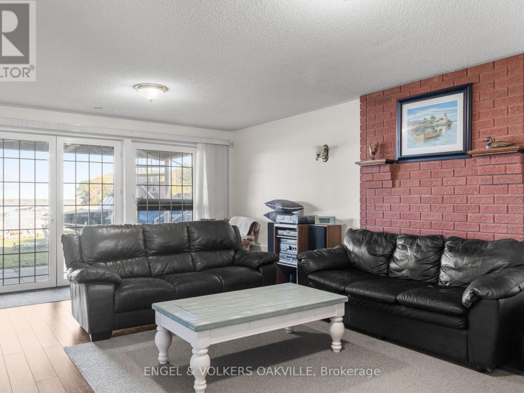 216 ROBINS POINT ROAD, Georgian Bay