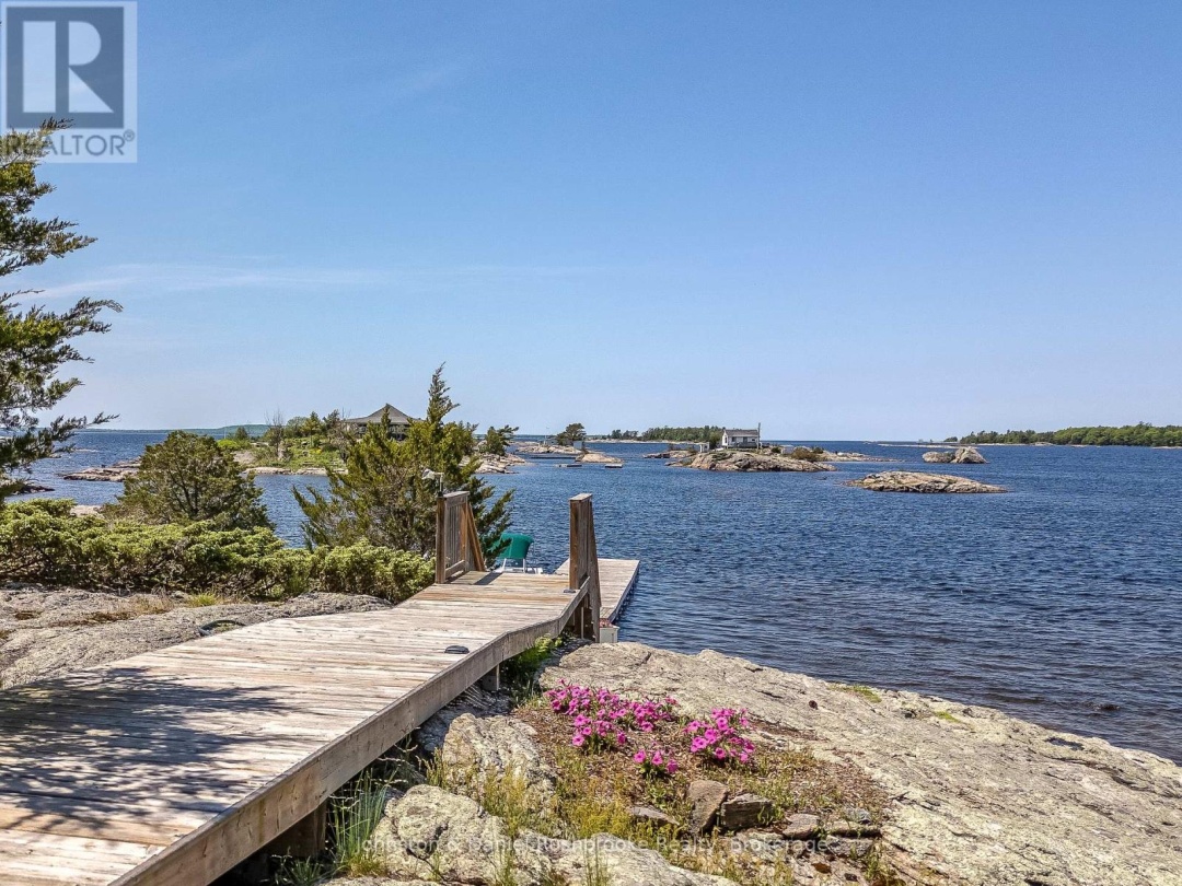 2 ISLAND 1210, Georgian Bay
