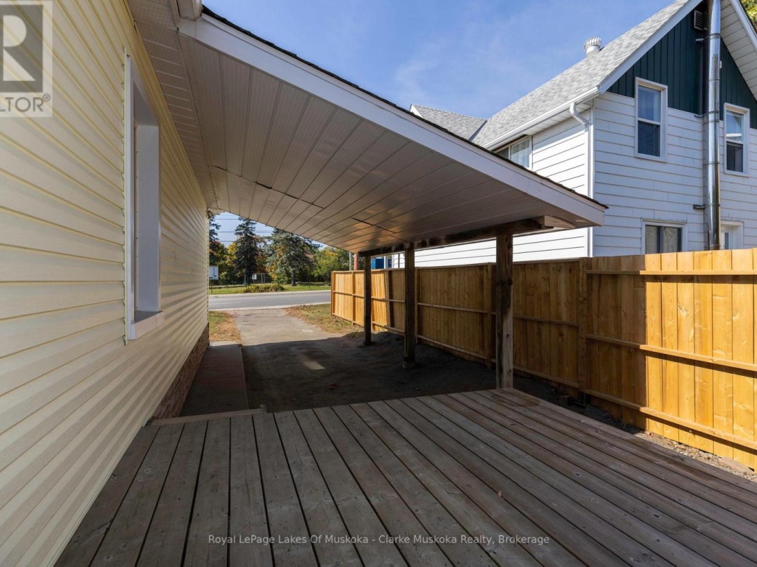 57 CASCADE STREET, Parry Sound
