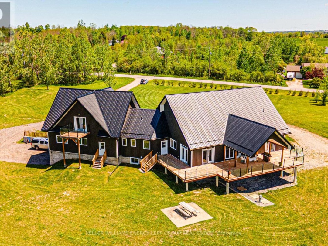 44 Ball Point Road, Kawartha Lakes (Mariposa)