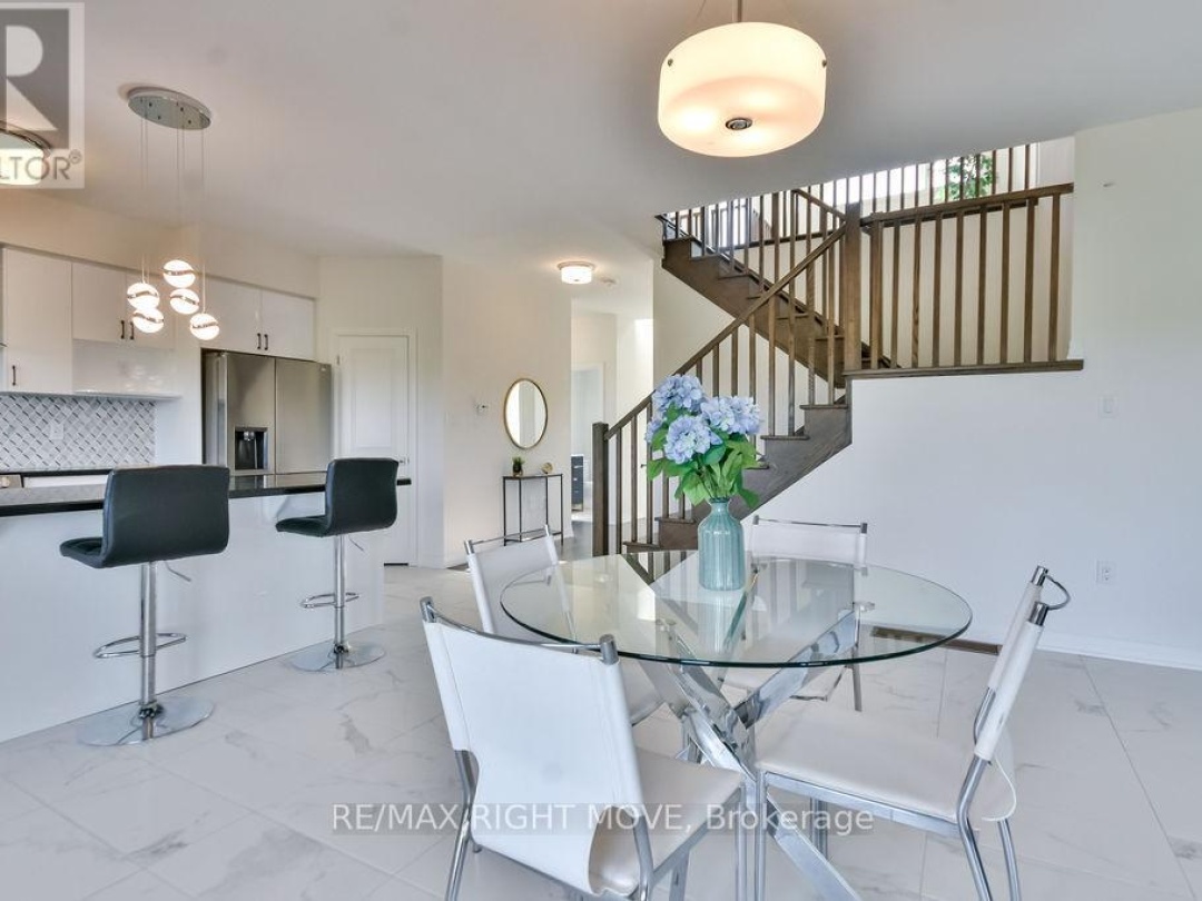 3721 QUAYSIDE DRIVE, Severn (West Shore)