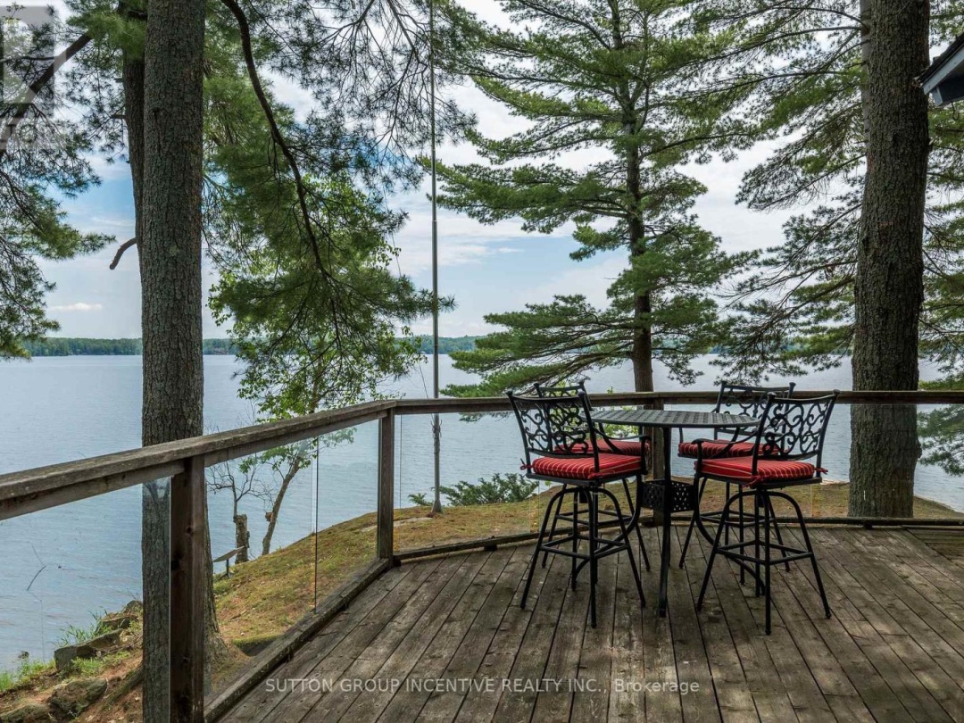 274 Eilean Gowan Island, Bracebridge