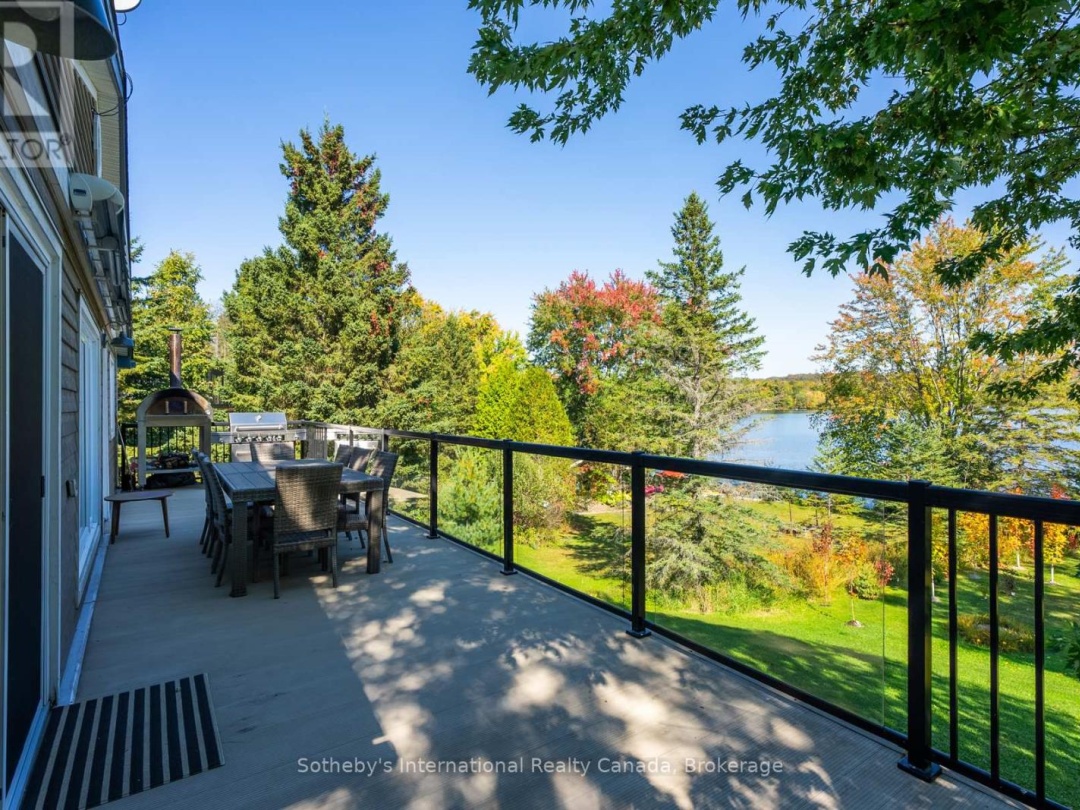 1111 MAPLEHURST DRIVE, Peninsula Lake