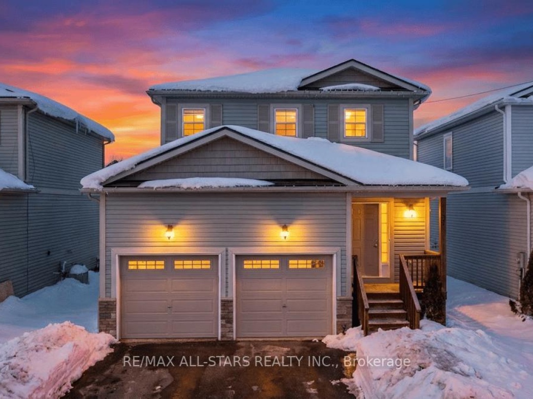 81 DOUGLAS DRIVE, Bracebridge (Macaulay)
