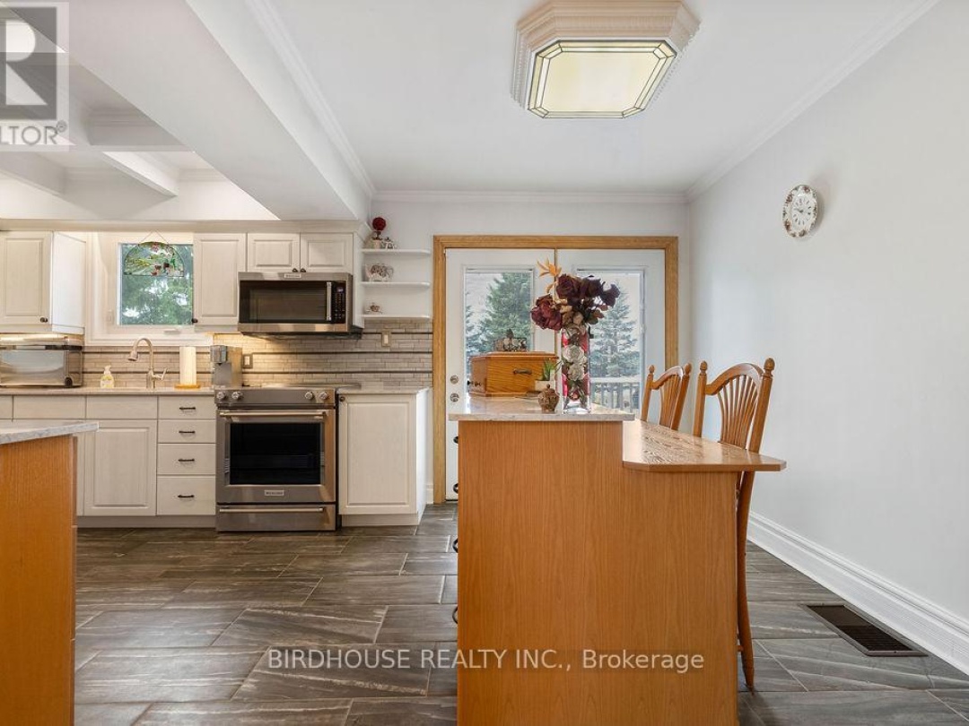 20 DOBLE DRIVE, Kawartha Lakes (Oakwood)