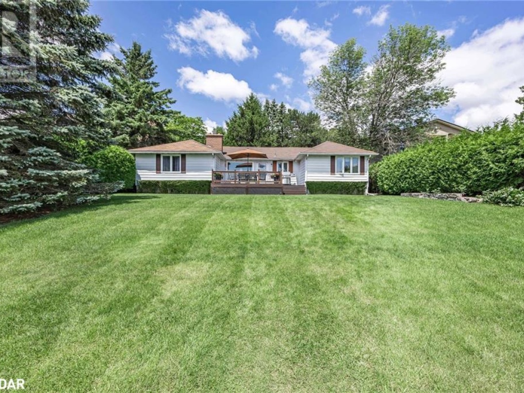 1125 Woodland Drive, Lake Simcoe