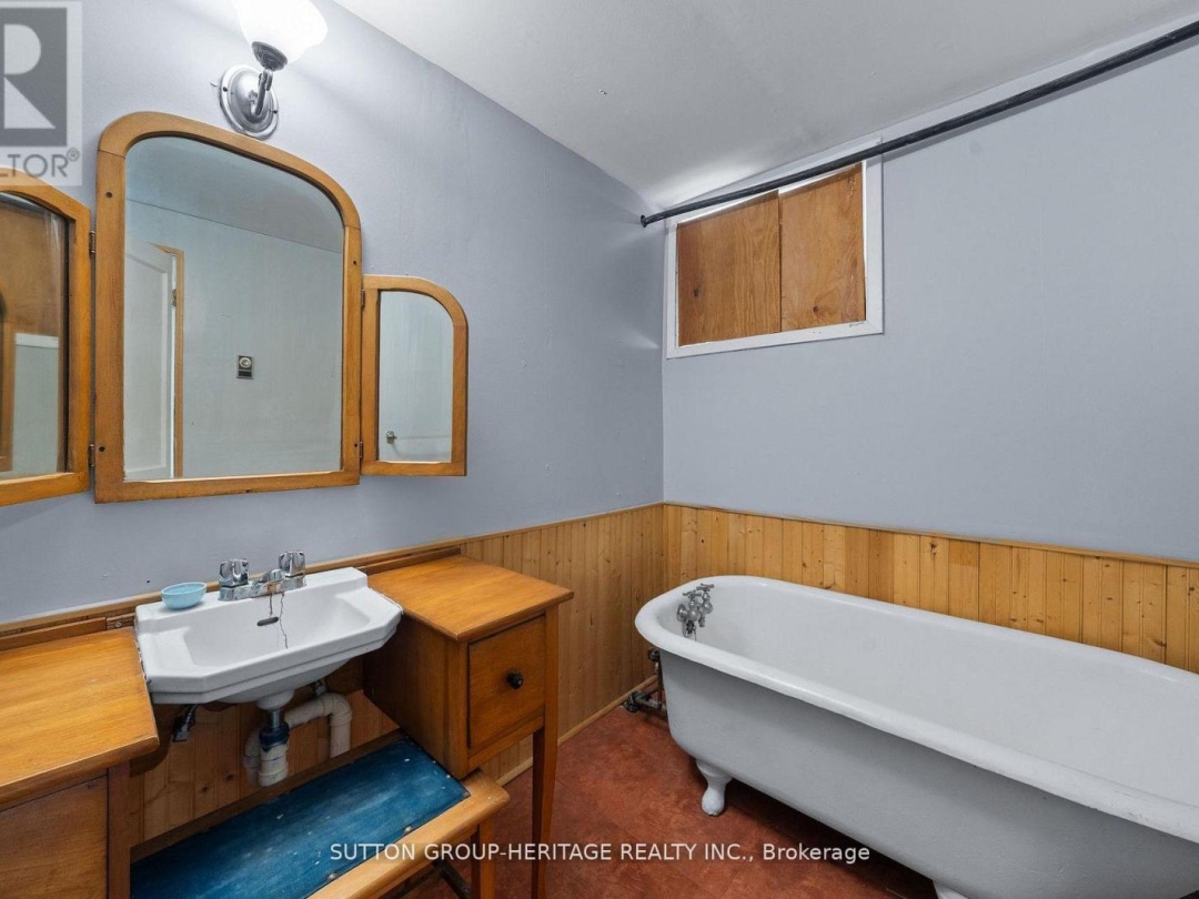 2020 STURGEON ROAD, Kawartha Lakes (Verulam)