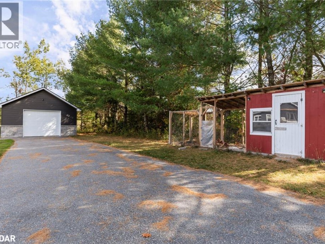 3387 WAINMAN Line, 