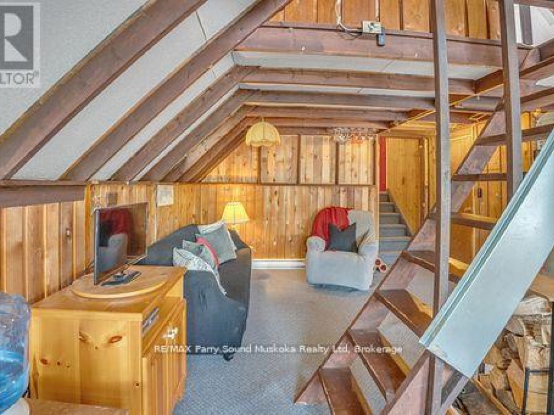 124 HEALEY LAKE WATER, Healey Lake