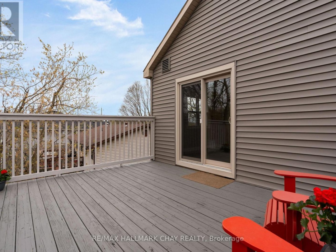 296 BARRIE ROAD, Orillia