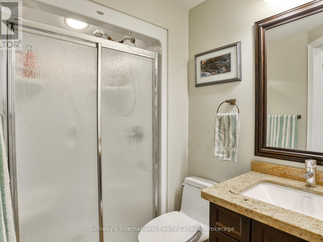 407 - 391 JAMES STREET W, 