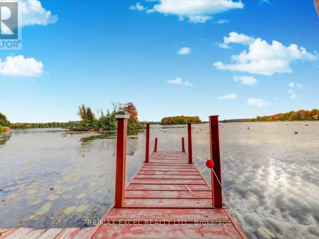 34 HARGRAVE ROAD, Mitchell Lake