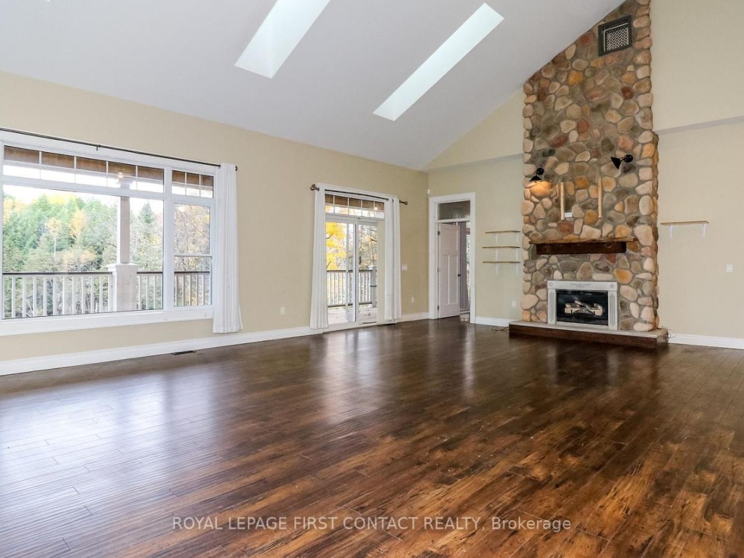 2 PORTER LANE, Shadow Lake