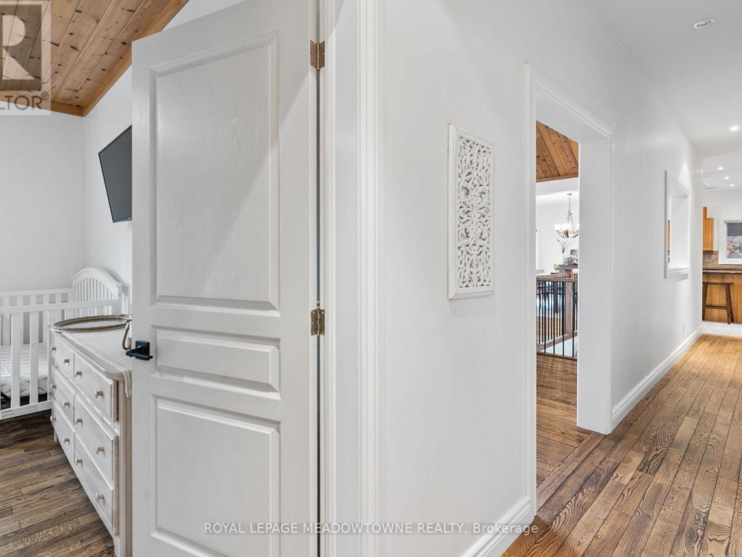 1658 HOSPITALITY ROAD, South Lake