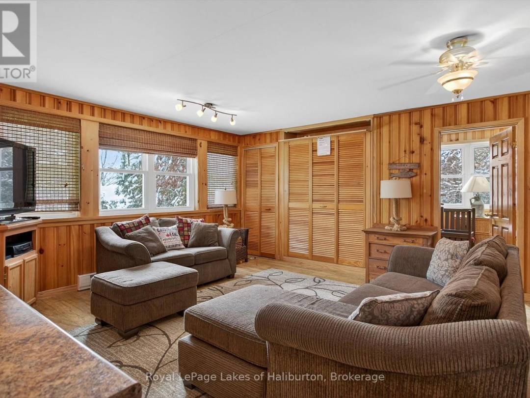 54 CLEARVIEW DRIVE, Crystal Lake