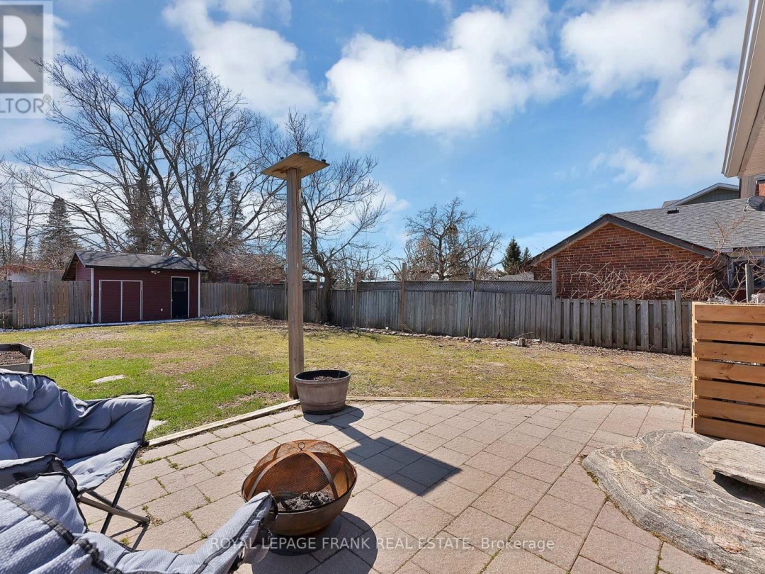 916 HIGHWAY 7, Kawartha Lakes (Oakwood)