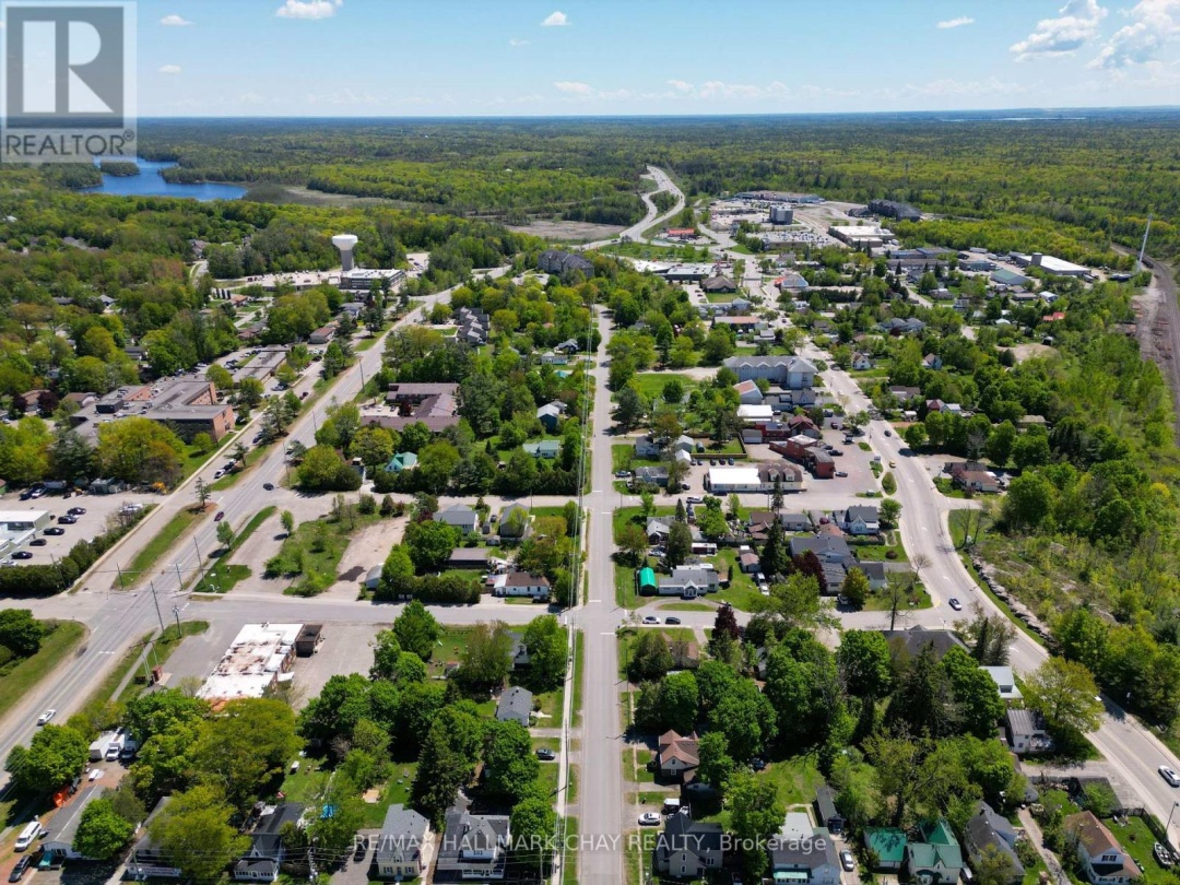 635 FIRST STREET S, Gravenhurst (Muskoka (S))