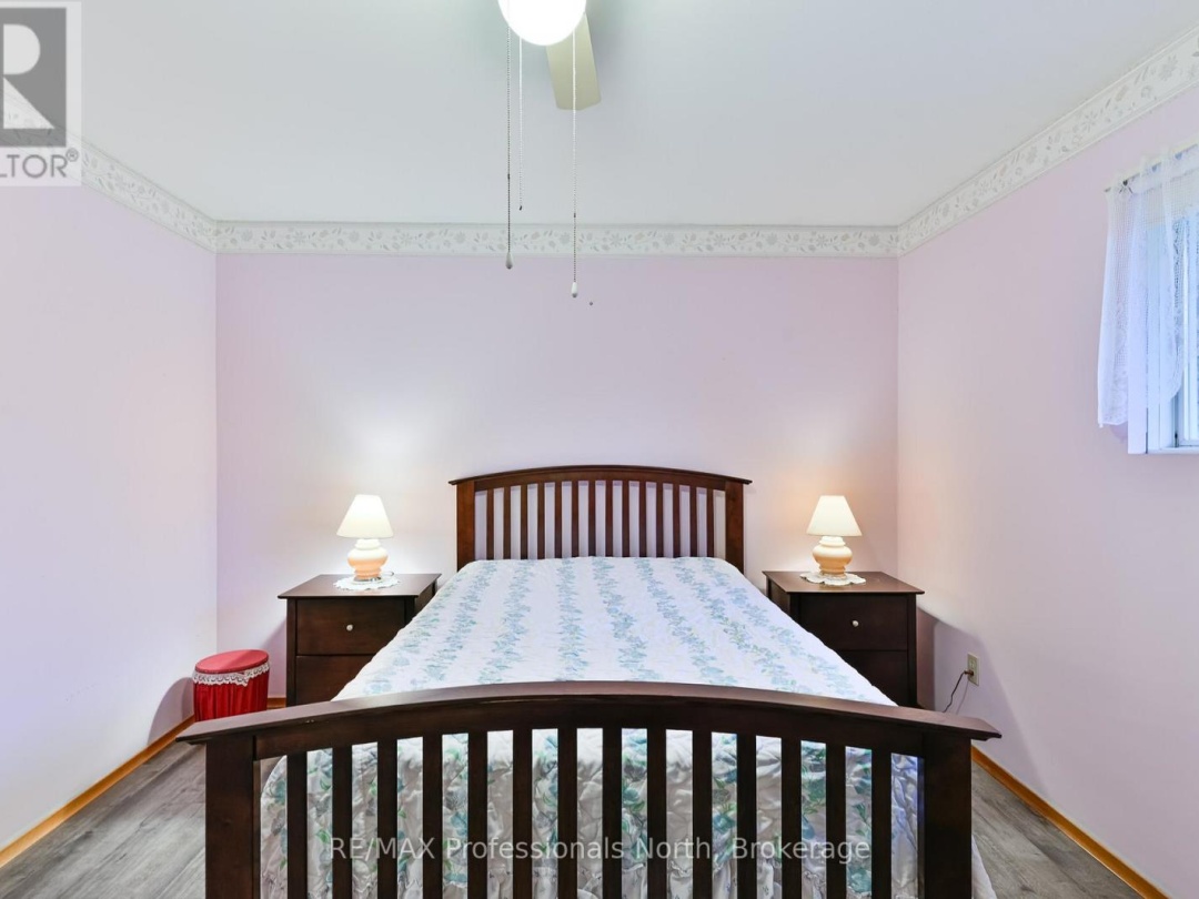 6 KNOB HILL COURT, Minden Hills (Anson)
