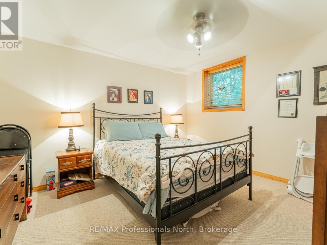 1029 LOYALIST DRIVE, 