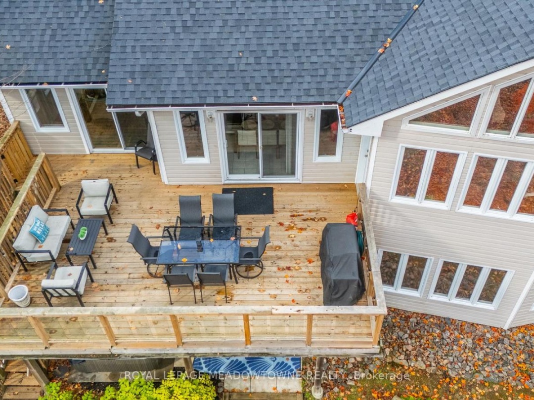 1658 HOSPITALITY ROAD, South Lake