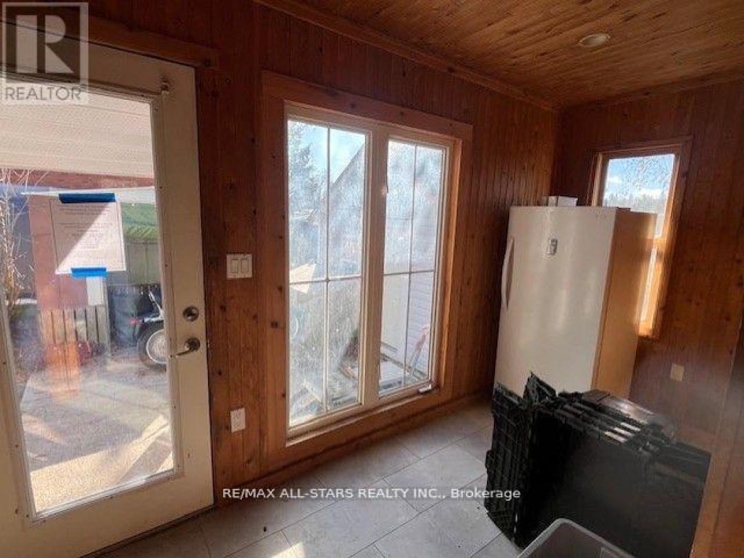 211 BURNT RIVER ROAD, Kawartha Lakes (Somerville)